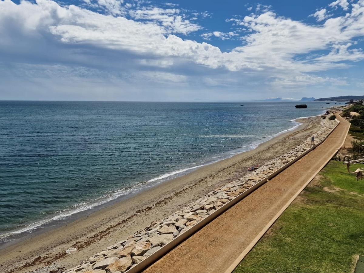 Beachfront, Top Floor Corner 2-Bed, Estepona Paseo公寓 外观 照片