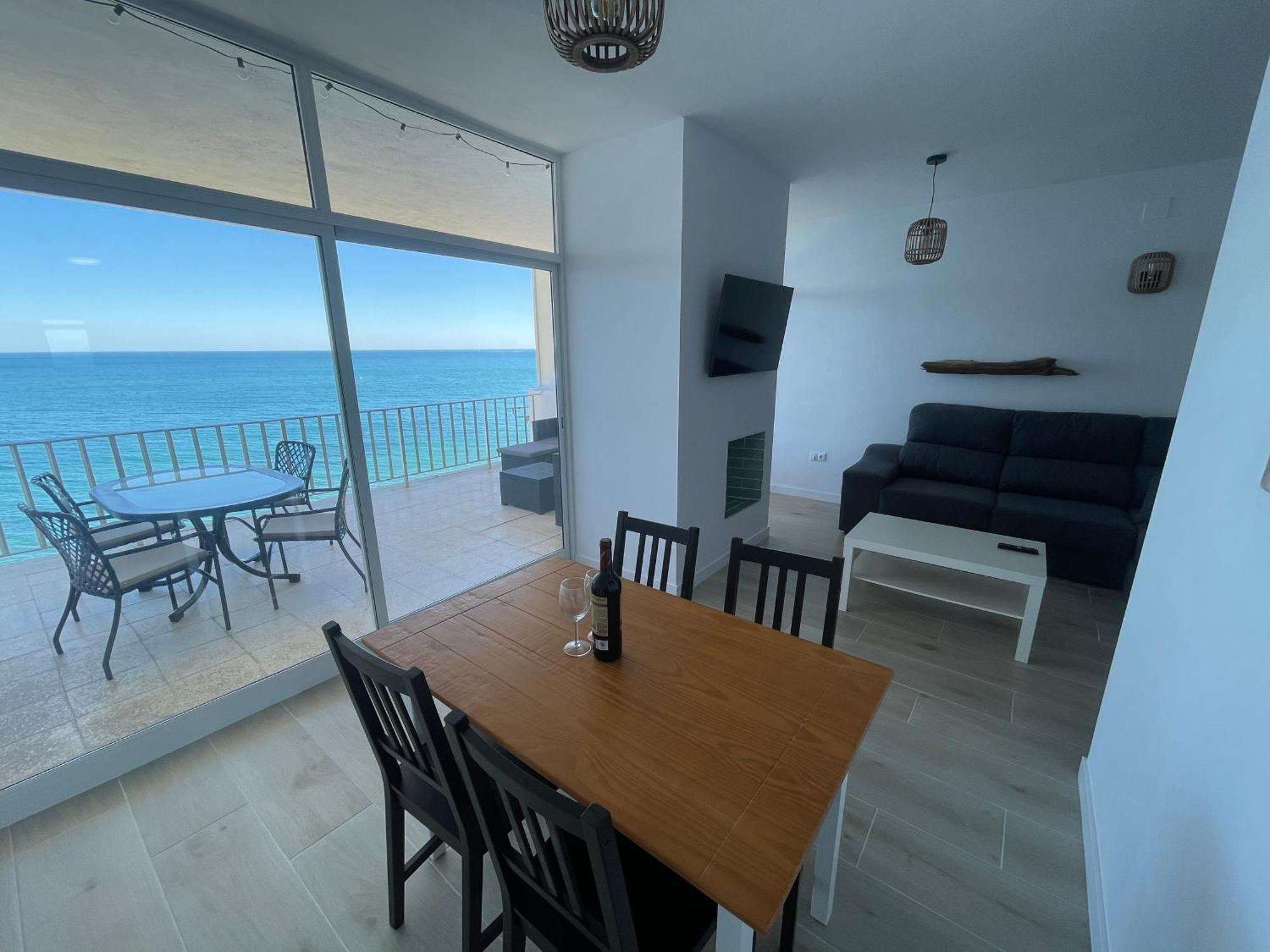 Beachfront, Top Floor Corner 2-Bed, Estepona Paseo公寓 外观 照片